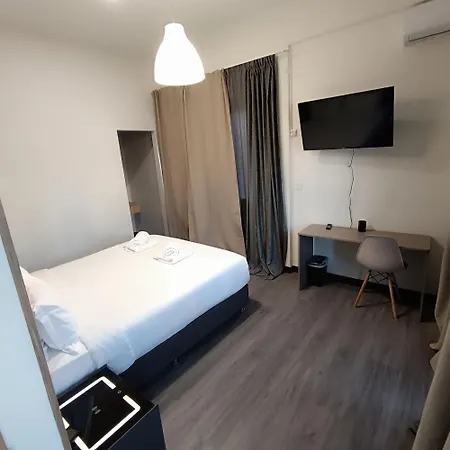 Aparthotel Celia 2*